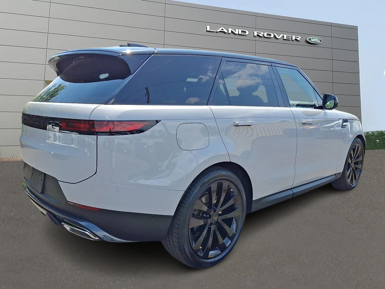 land rover range rover sport 2026 SAL1P9EU4TA657827 image land rover range rover sport 2026 SAL1P9EU4TA657827 image